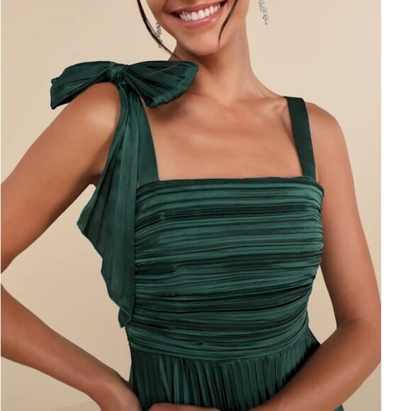 Lulus Gorgeous Purpose Emerald Green Pleated Bow Maxi Dress Size Medium New NWT - Picture 8 of 8